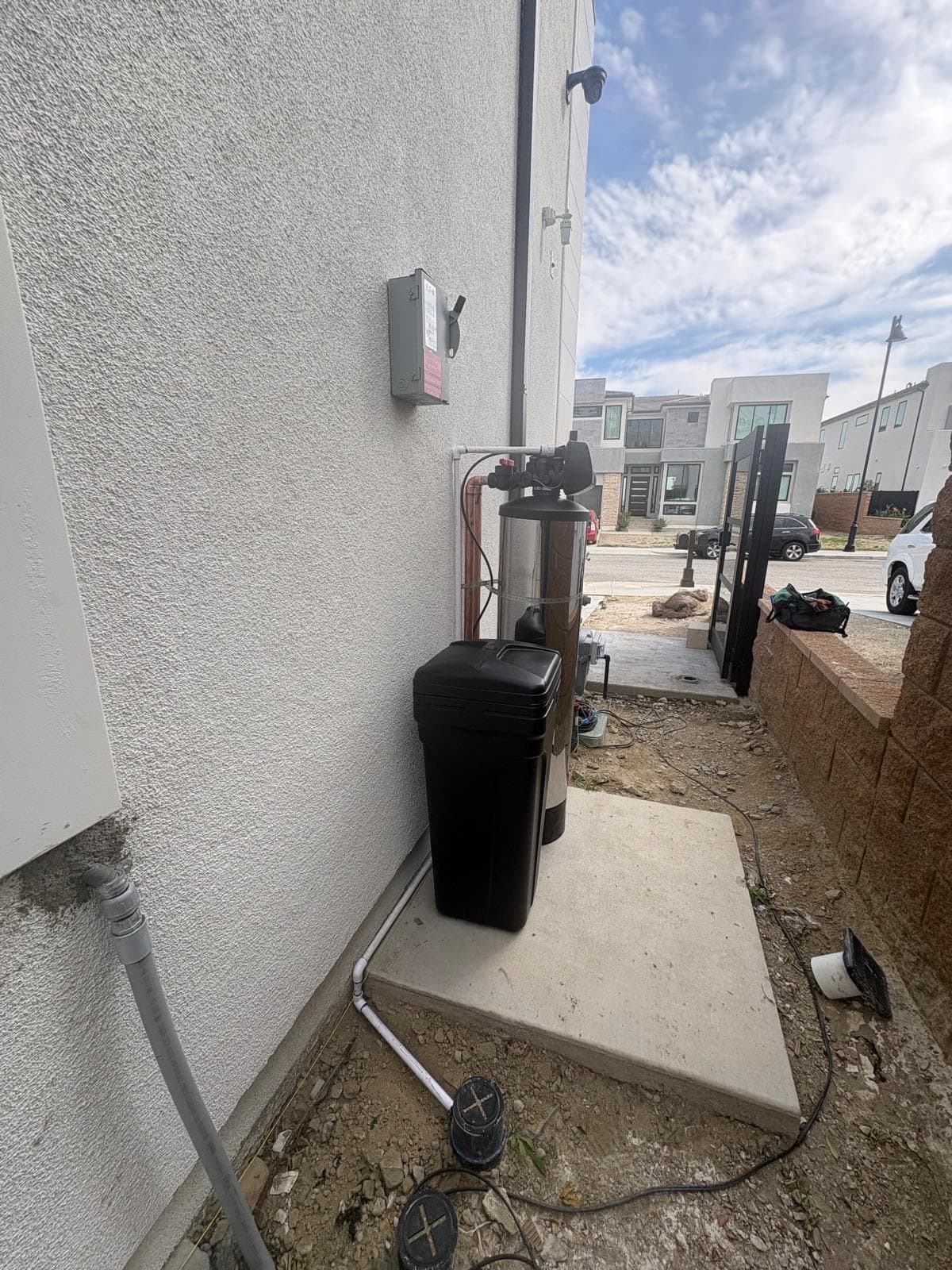 Residential water softener installation in Burbank, CA by Praz Pure Water
